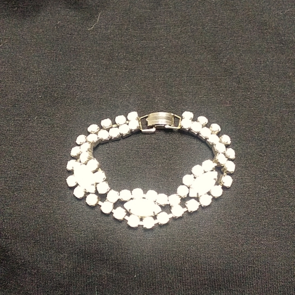 Vintage Milkglass Rhinestone Bracelet White